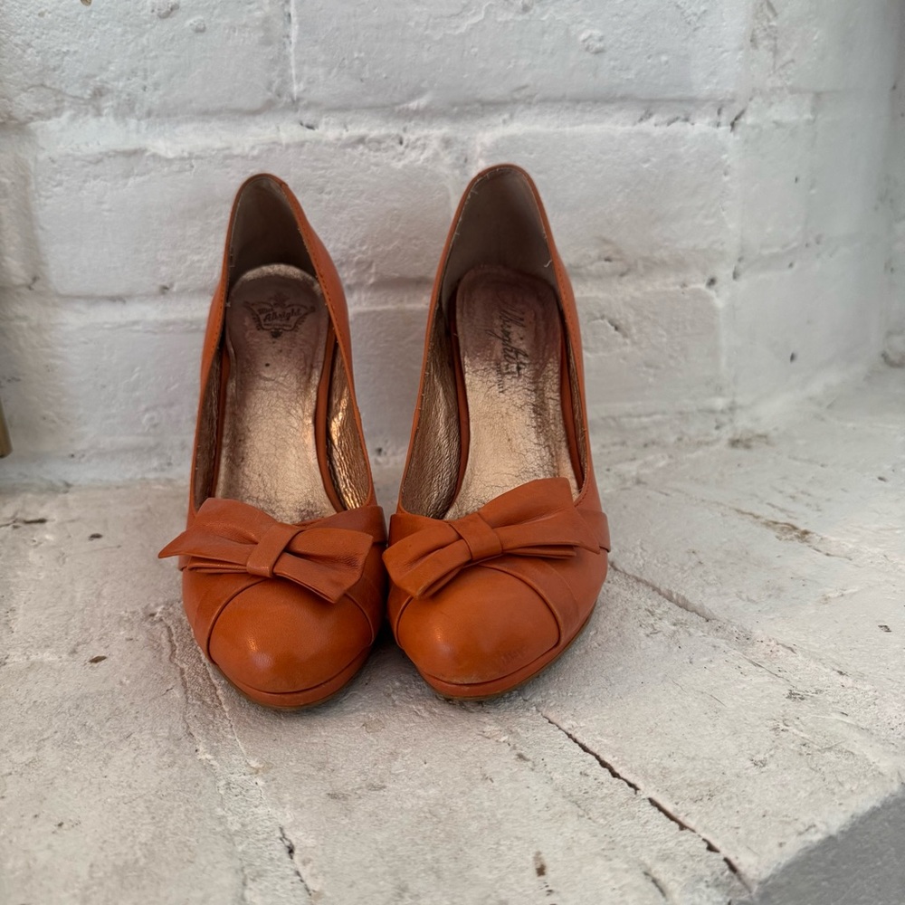 Miss Albright Orange Bow Heels - Size 7